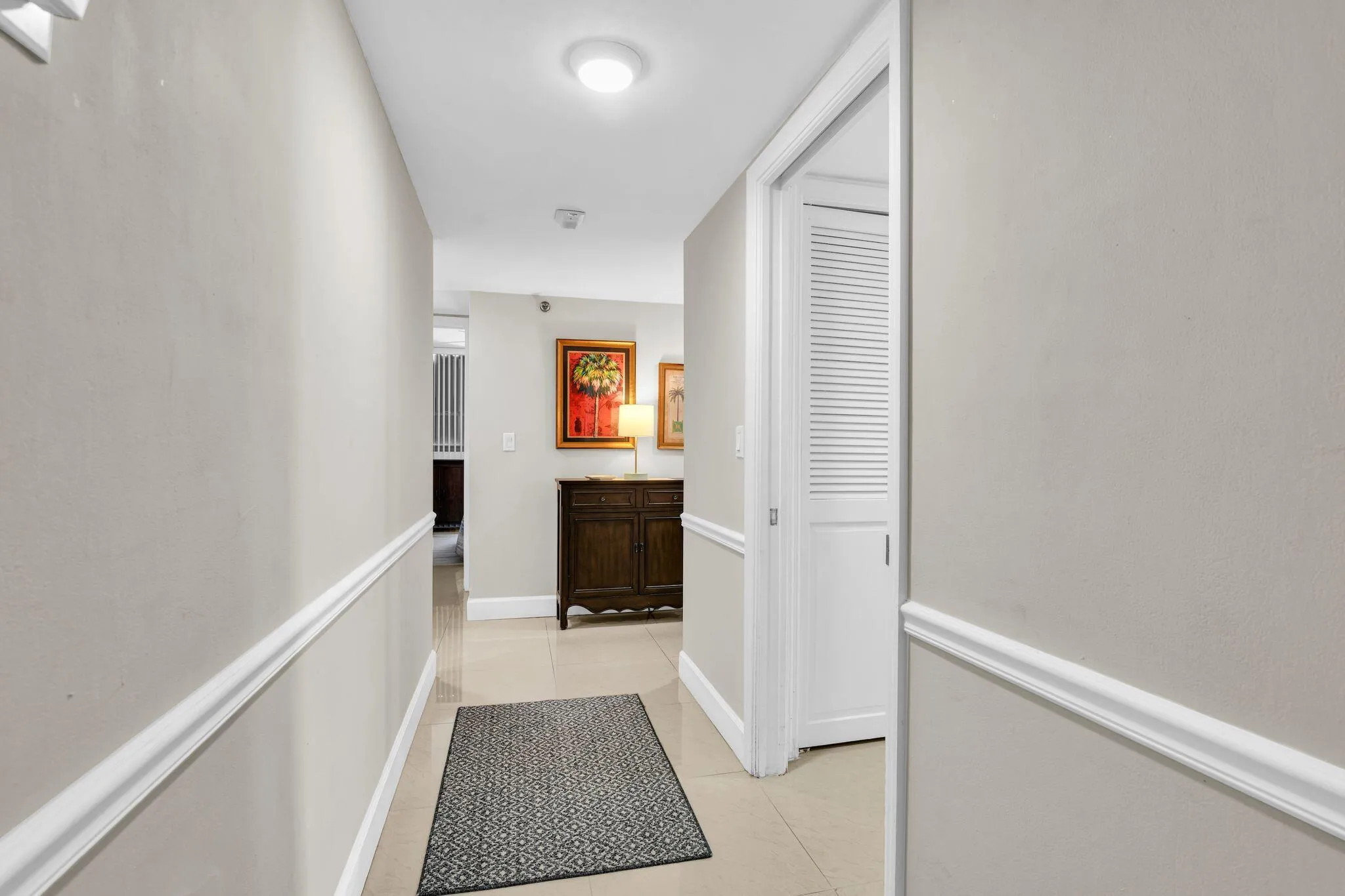899 Jeffery St 301 pic 1