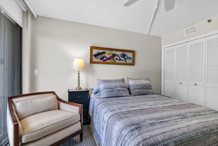 899 Jeffery St 301 second br 3