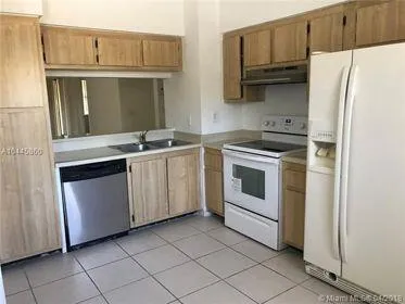 2294 SW 81st Ave Kitchen