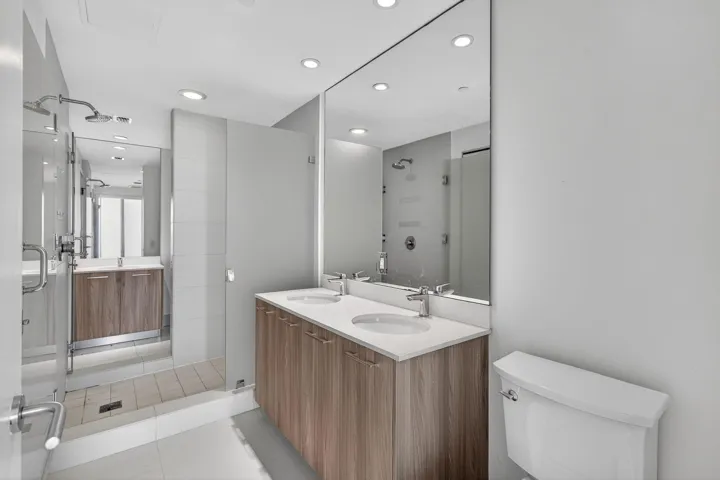 28-web-or-mls-501 NE 31st St unit 3305_H