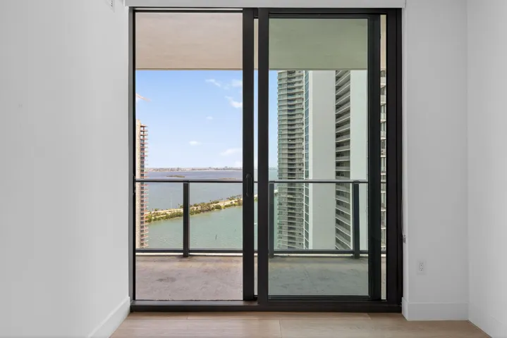 14-web-or-mls-501 NE 31st St unit 3305_H