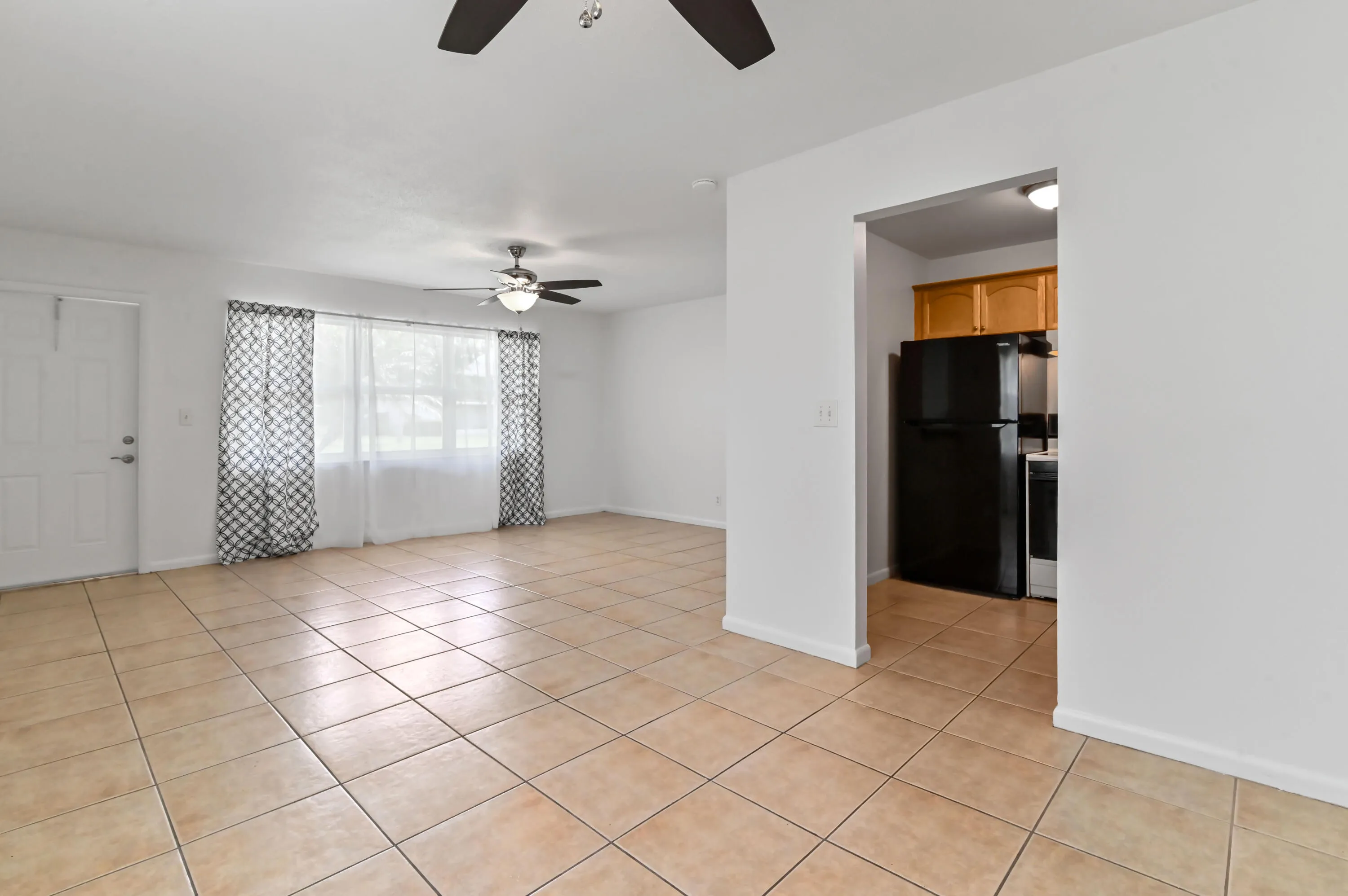 08 dining area 01