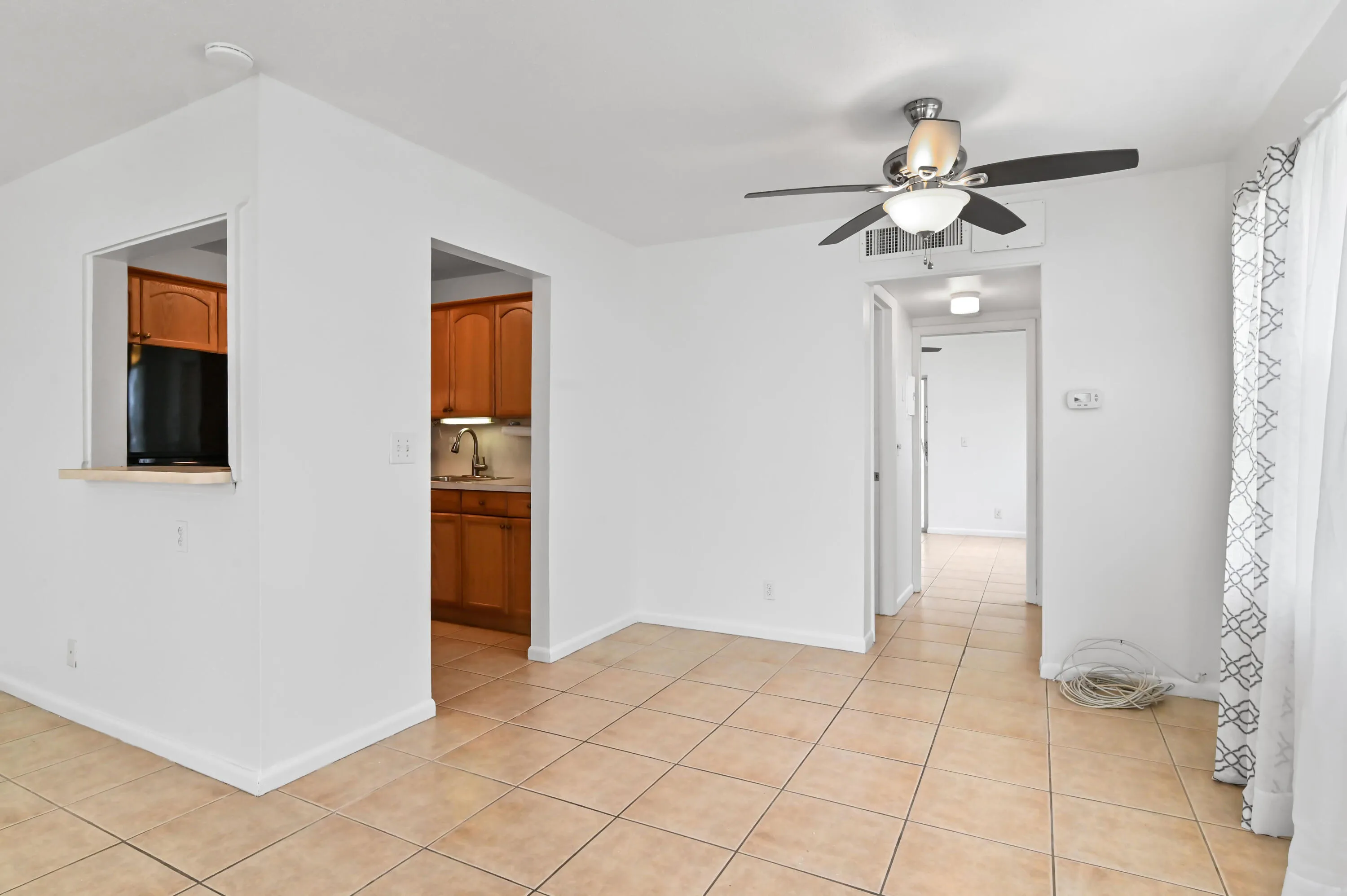 09 dining area 02