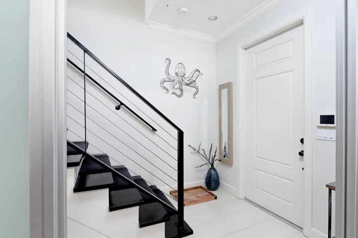 08_UnitEntrance