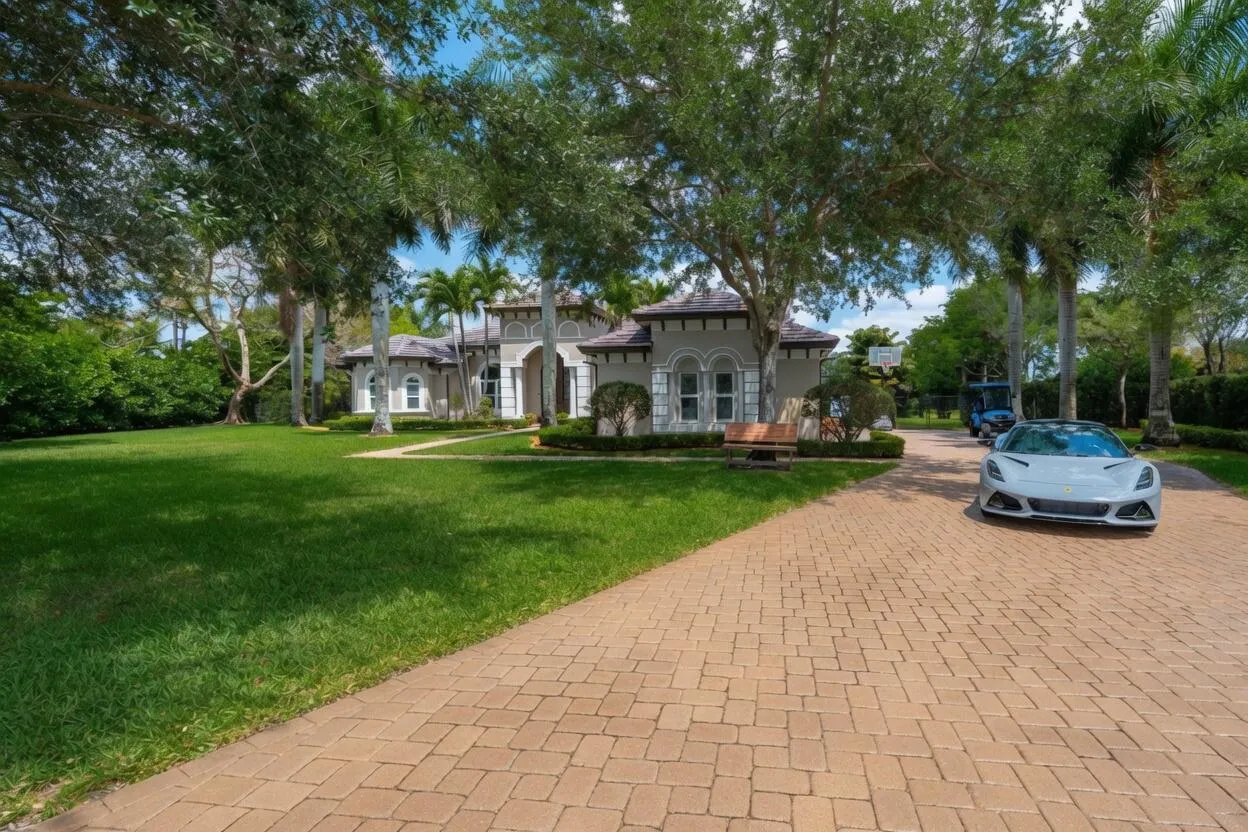 Property photo 34