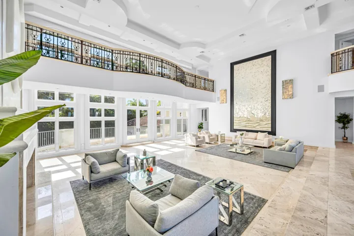 709 Idlewyld Dr-37