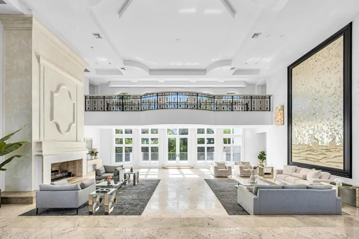 709 Idlewyld Dr-33