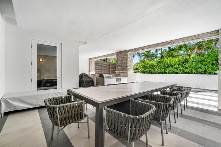039-220SoutheastMiznerBoulevard-205-Boca