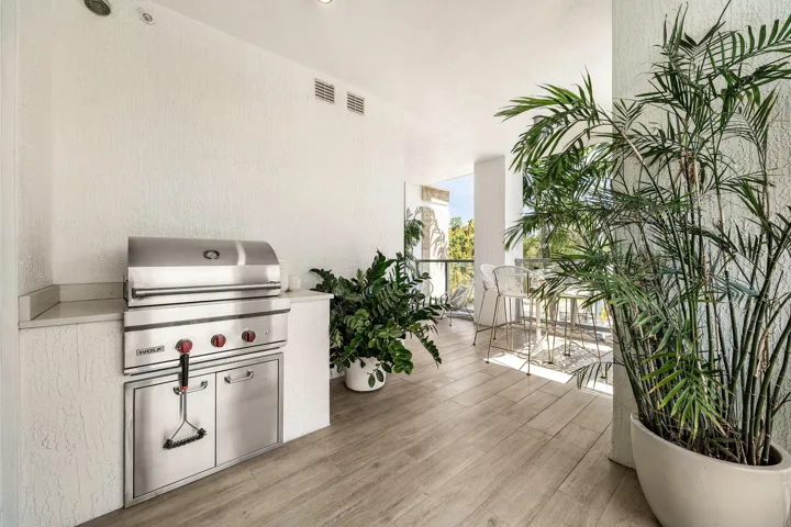 Outdoor Kitchen - Terrance