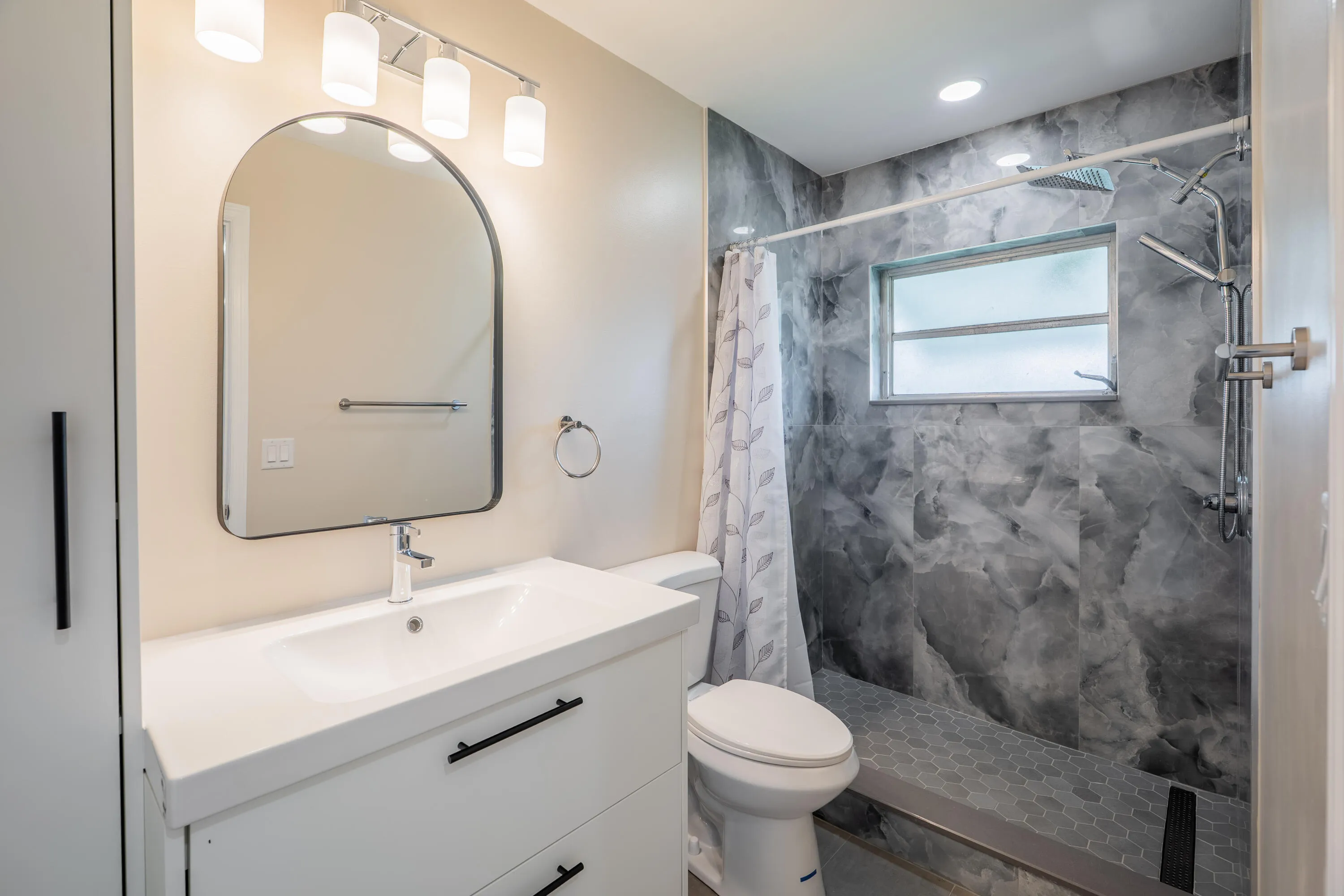 bathroom2