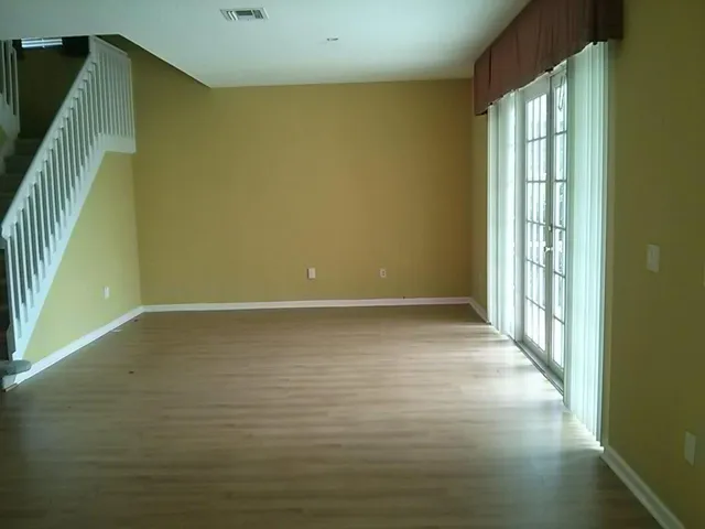 20130930132217973534000000-o