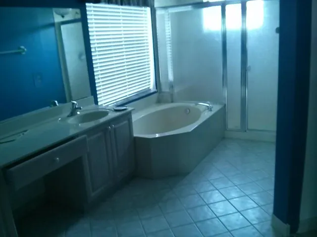 20130930132228144375000000-o