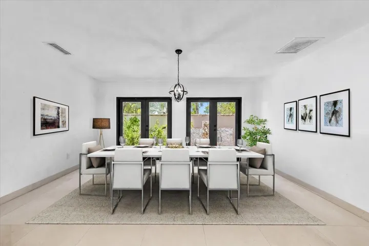 095-Dining room