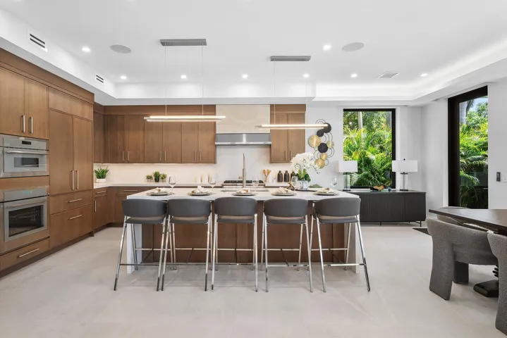 009-725Southeast4thAvenue-DelrayBeach-FL