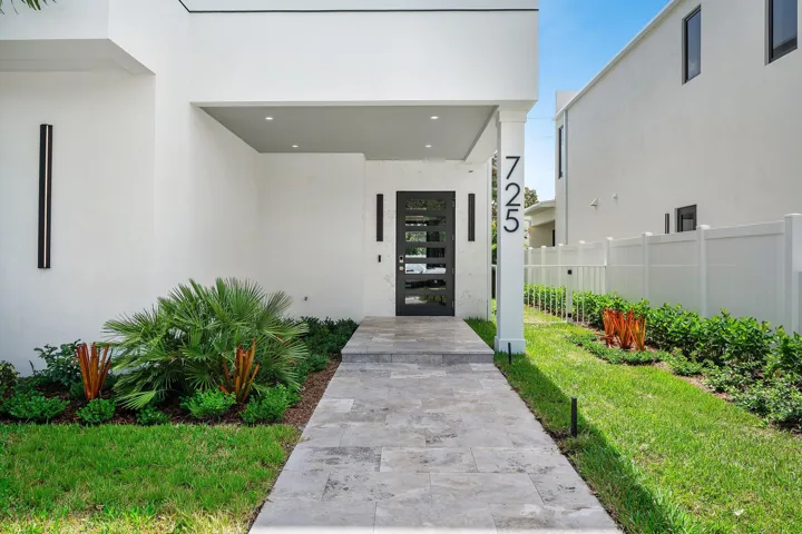 005-725Southeast4thAvenue-DelrayBeach-FL