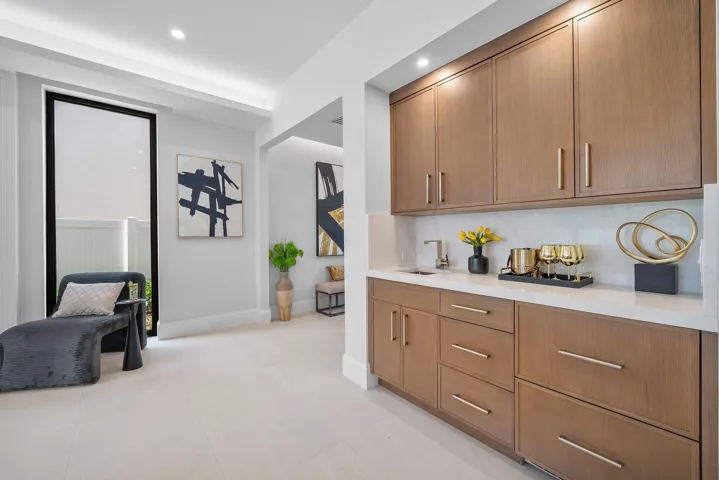 015-725Southeast4thAvenue-DelrayBeach-FL