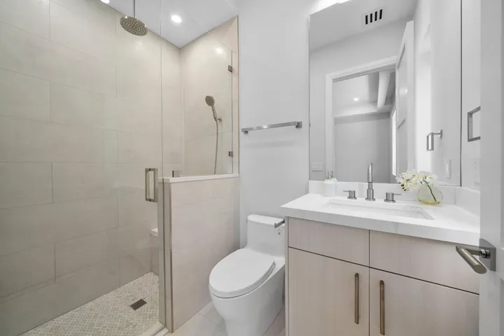 028-725Southeast4thAvenue-DelrayBeach-FL