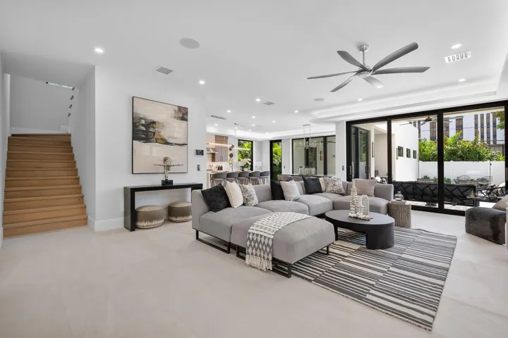 006-725Southeast4thAvenue-DelrayBeach-FL