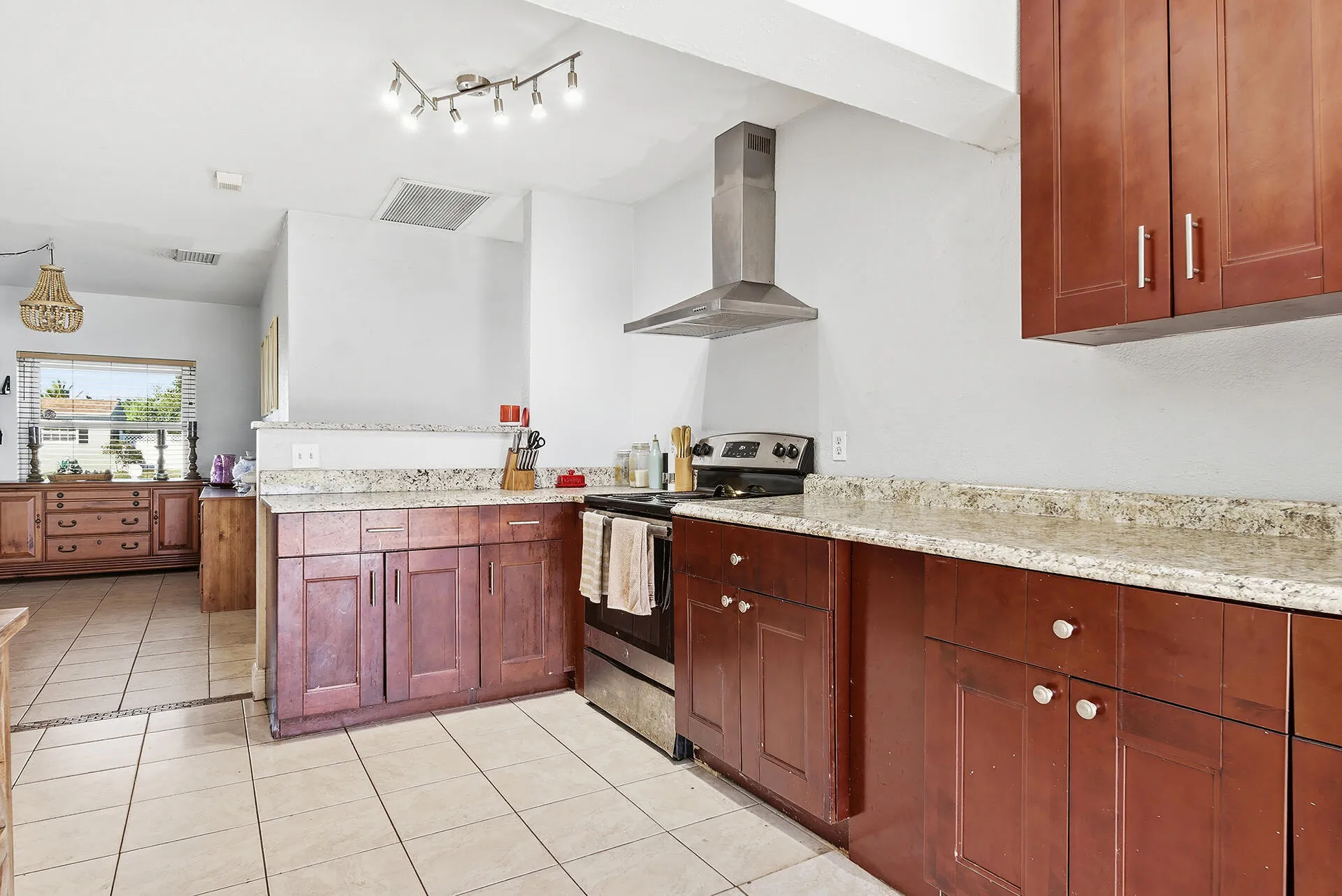 333-MID-PINES-ROAD-33461-017