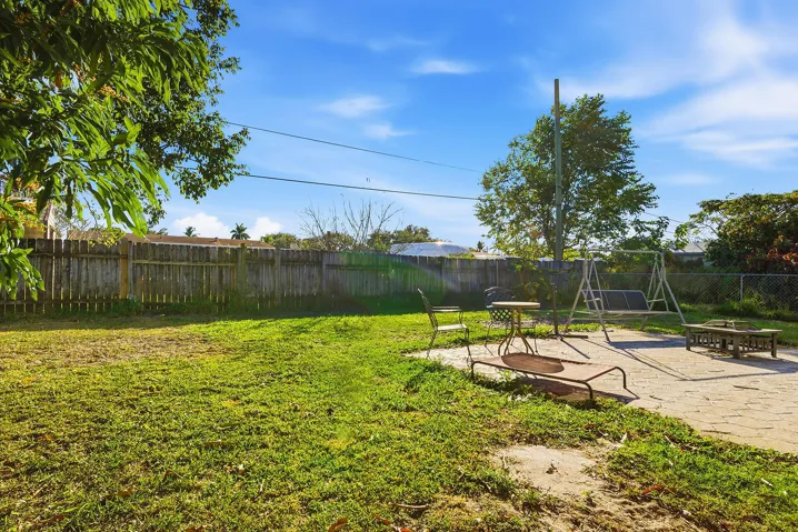 333-MID-PINES-ROAD-33461-037