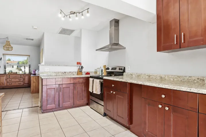333-MID-PINES-ROAD-33461-017