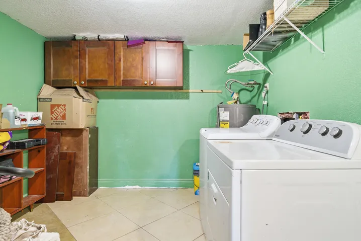 333-MID-PINES-ROAD-33461-030