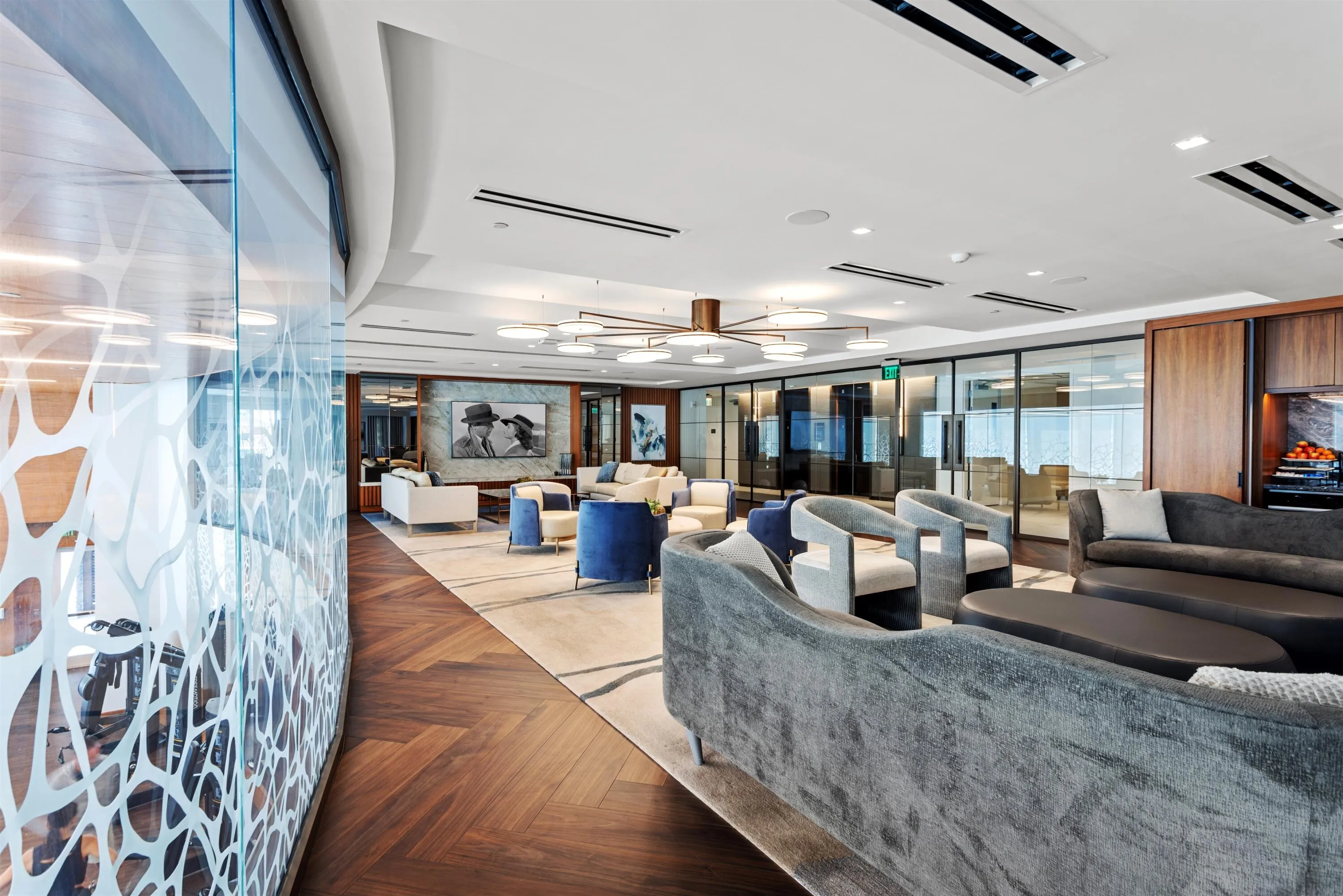 CLUB ROOM