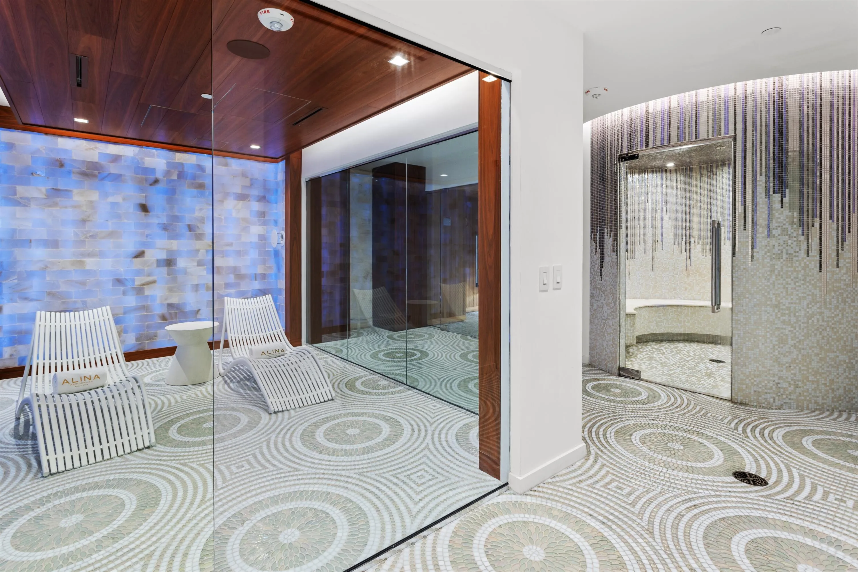 SPA_SALT + STEAMROOM