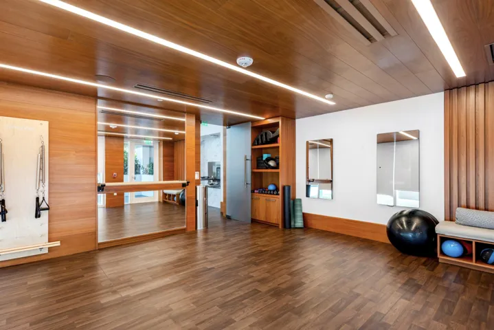 YOGA_+ PRIVATE TRAINING STUDIO