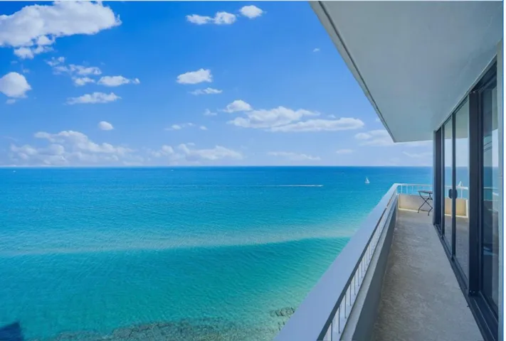 Gorgeous Private Water Views