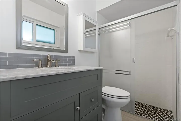 Bathroom 3 of 3