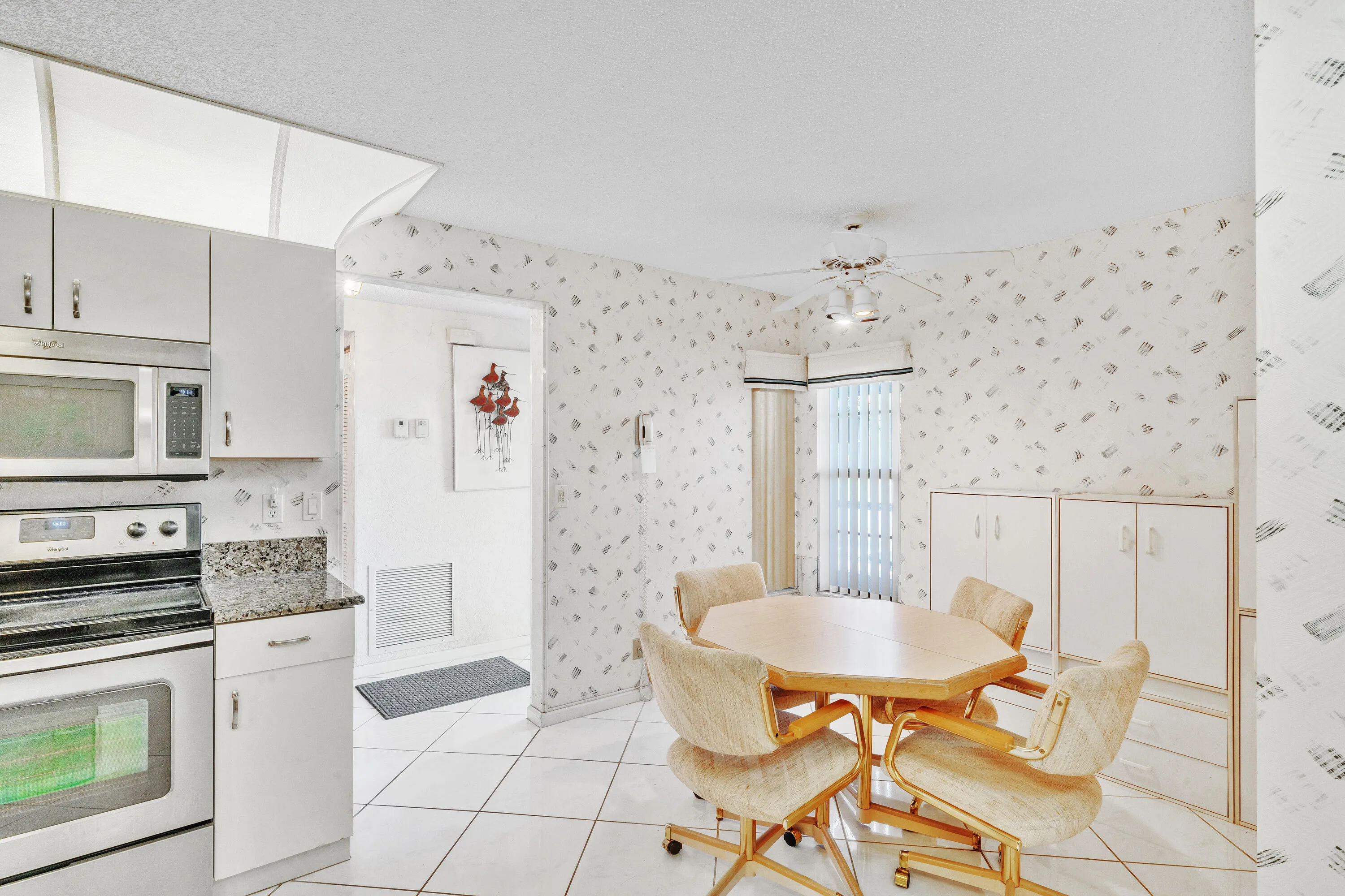 4 Kitchen (4)