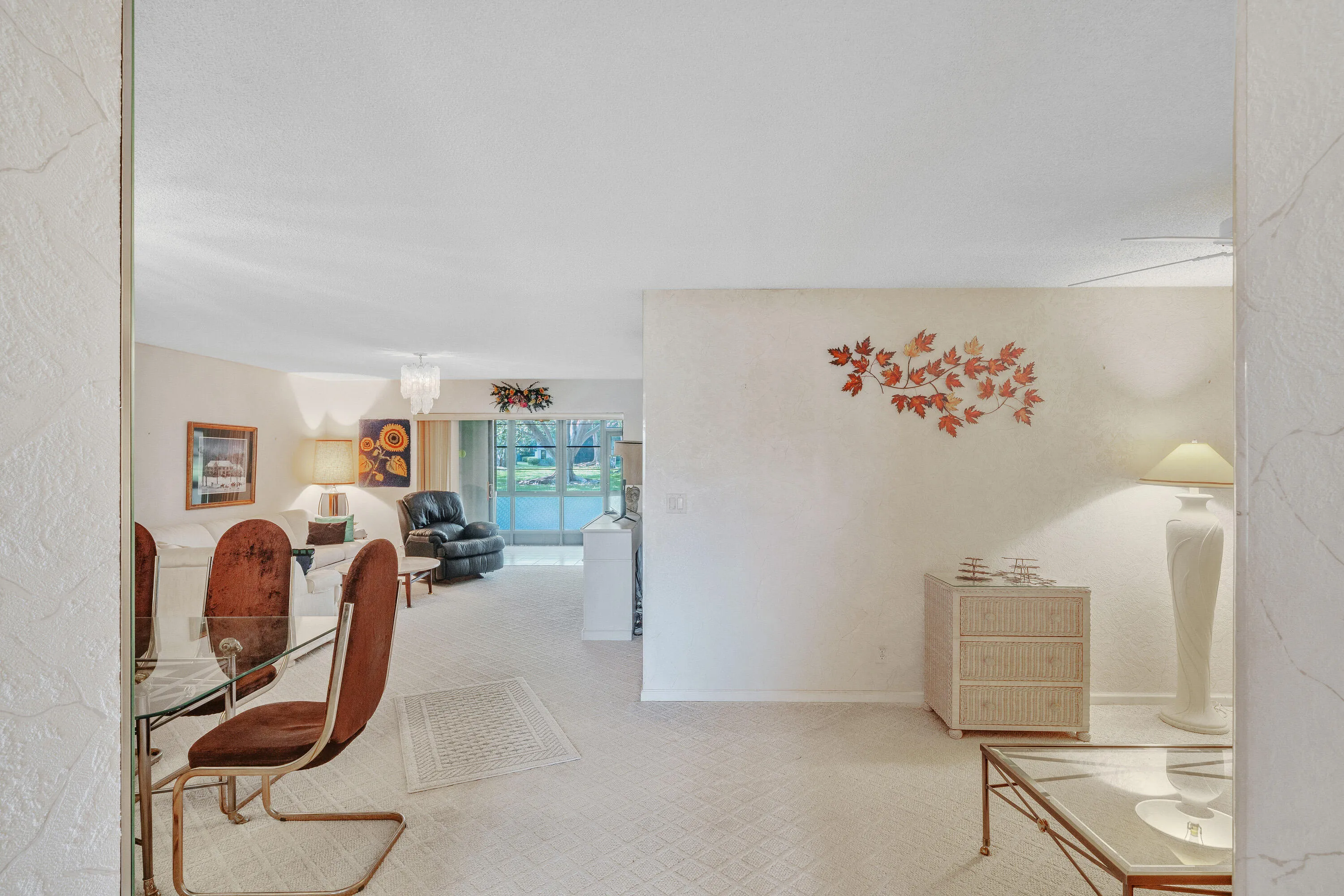 6 Living Area