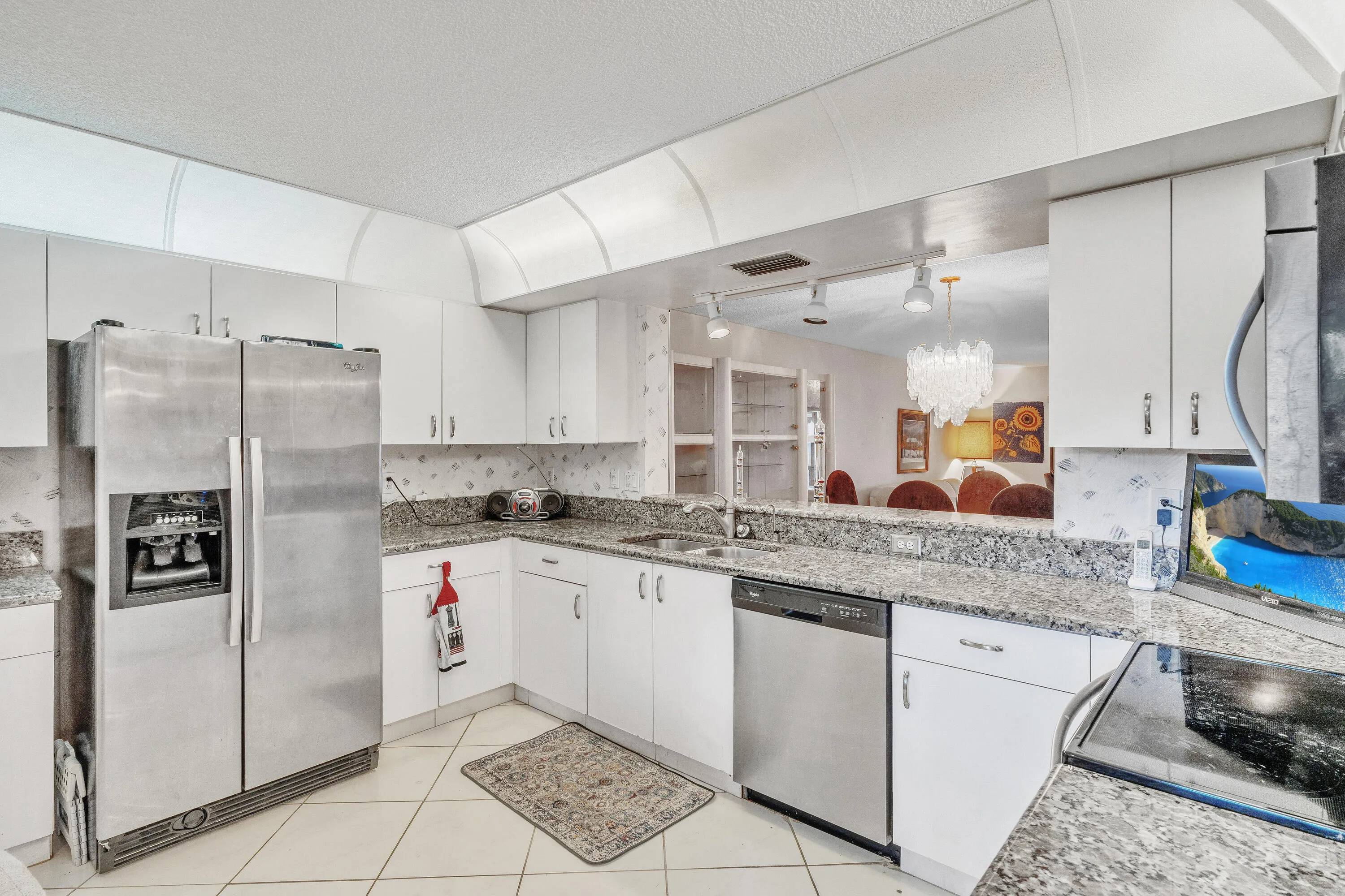 4 Kitchen (2)
