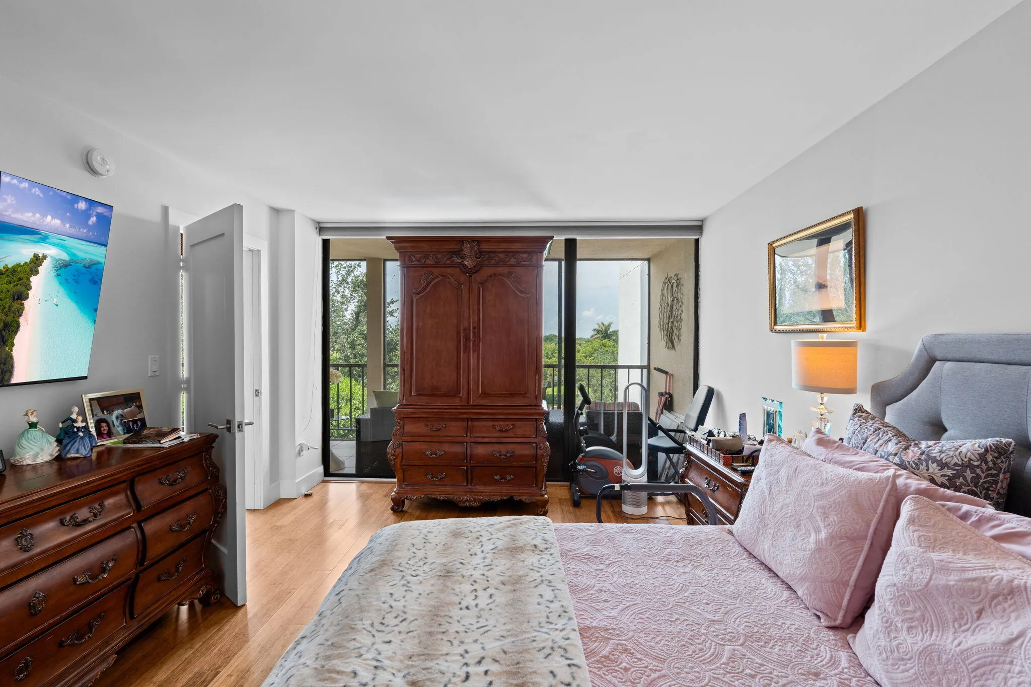 Primary Bdrm.