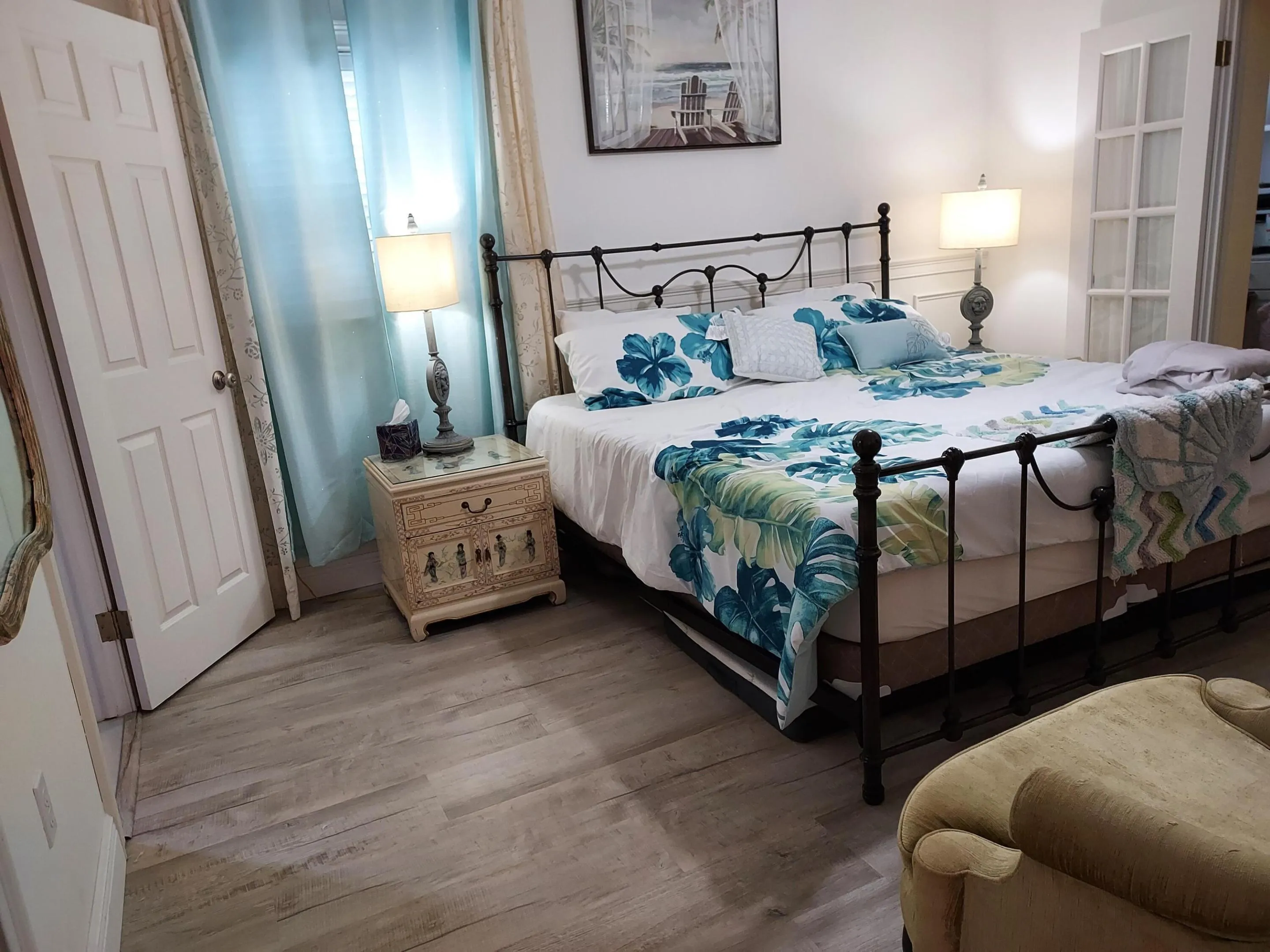 Master King Bed