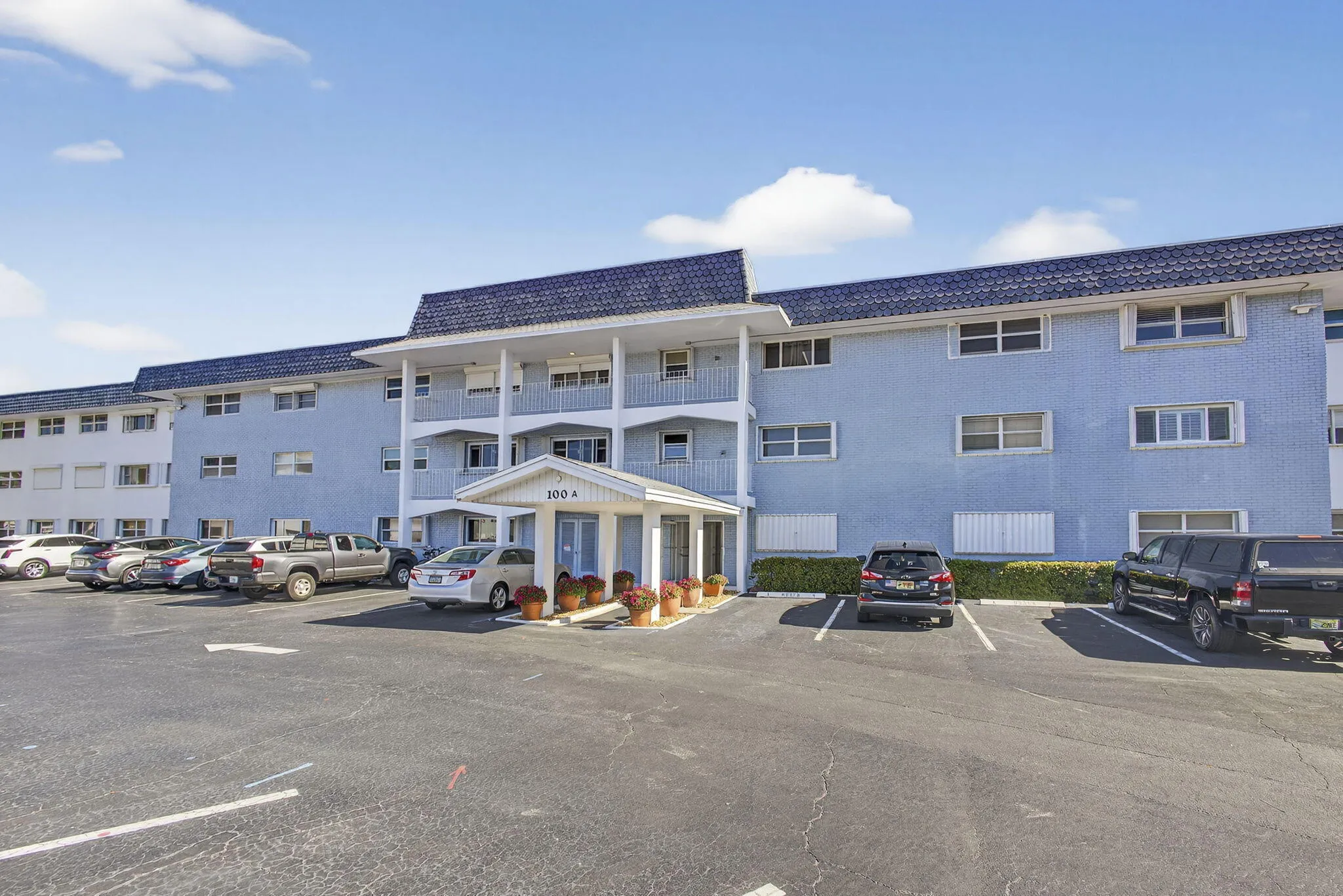 100 shore ct A Bldg