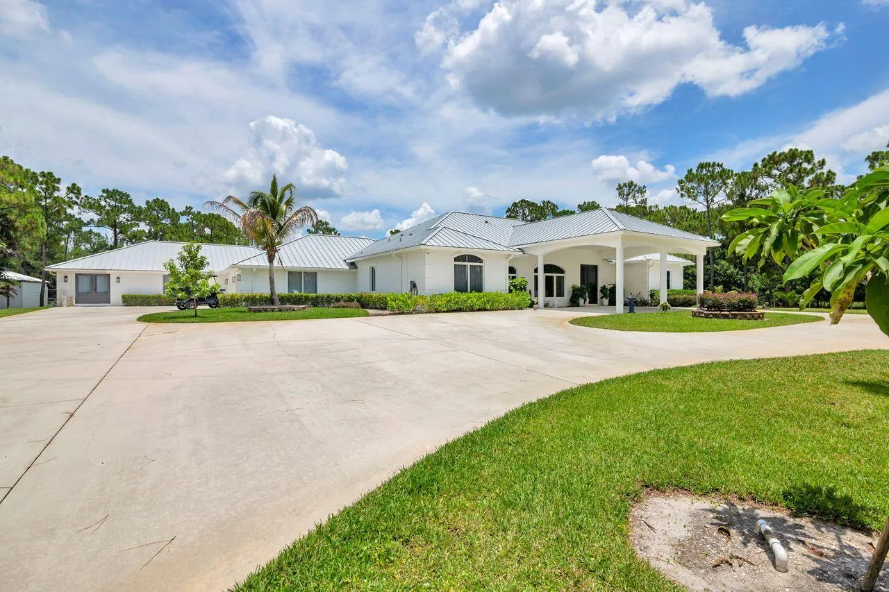 Circular Paved Driveway