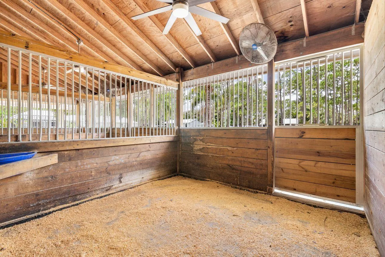 Barn