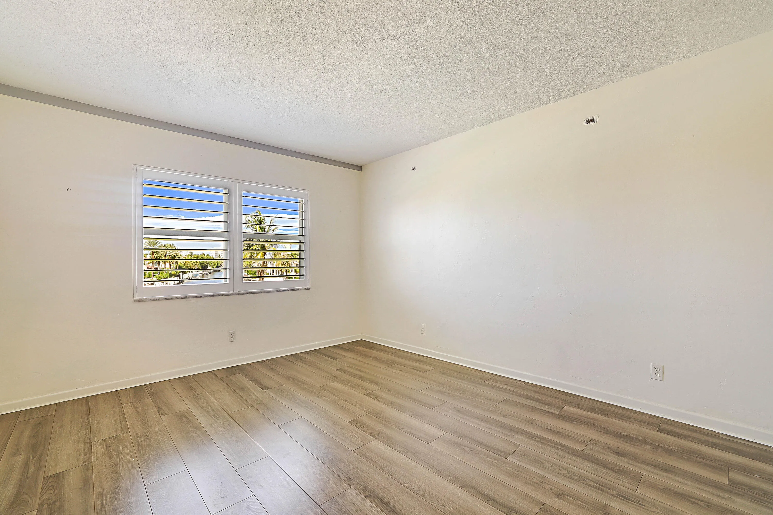 230 N Federal Hwy #305-17
