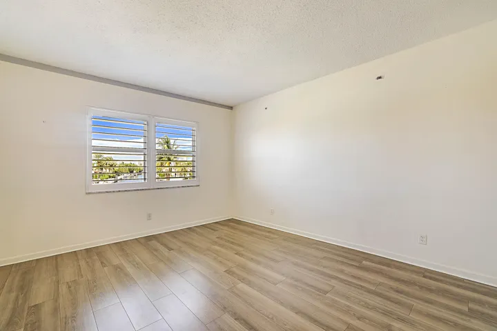 230 N Federal Hwy #305-17