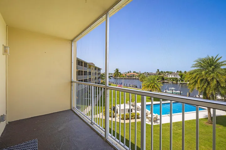 230 N Federal Hwy #305-26