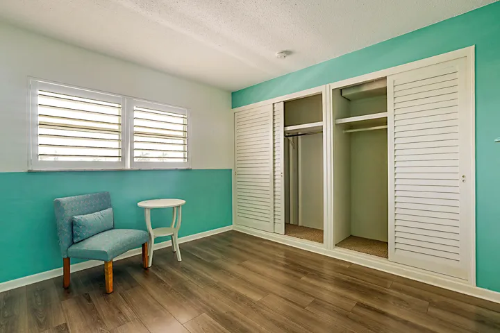 230 N Federal Hwy #305-23