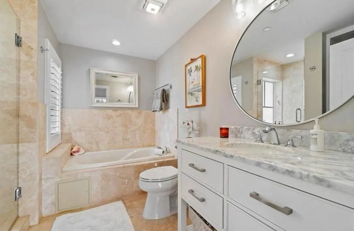 1931 NE 2nd St, Unit 3057