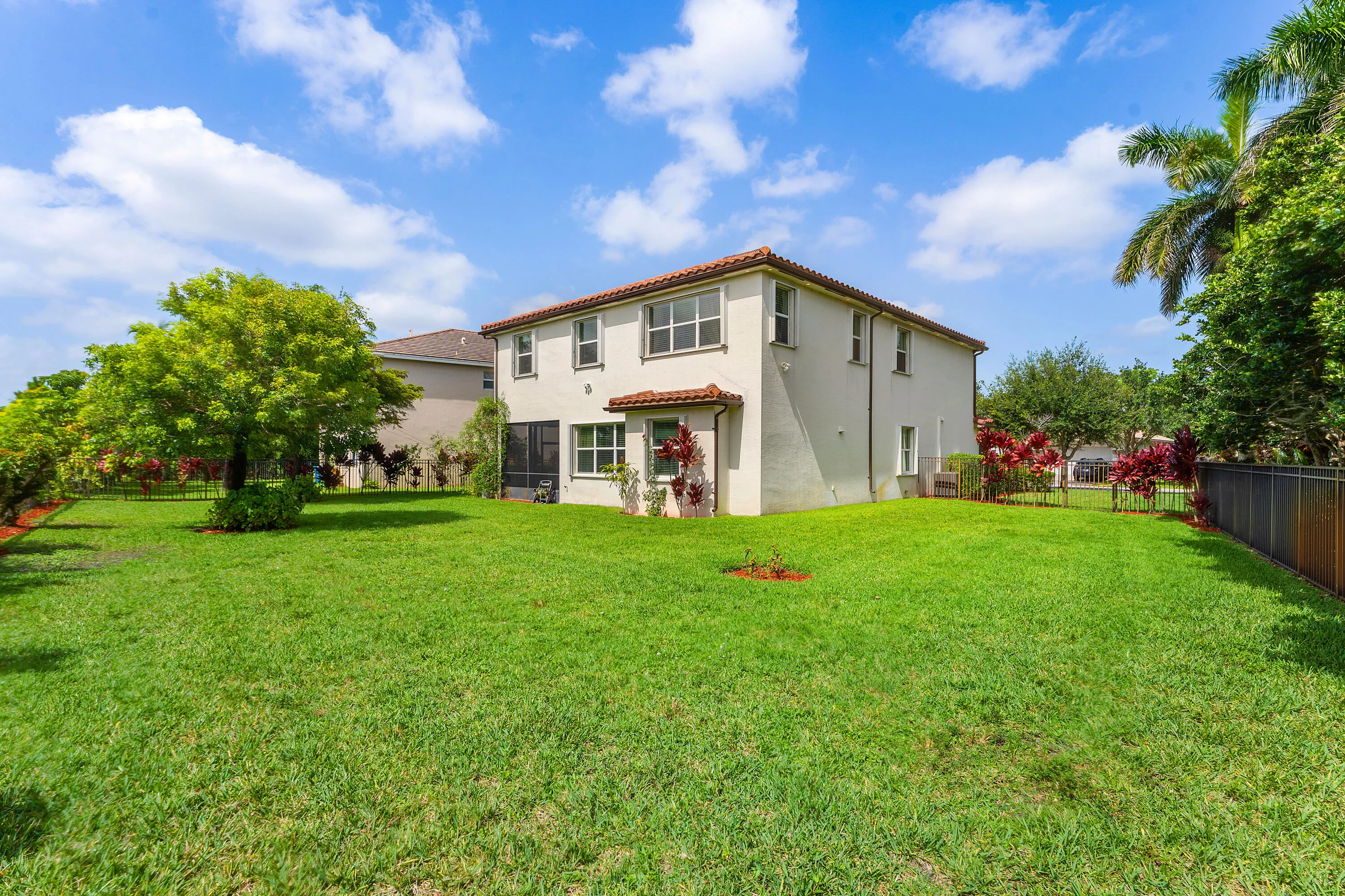 045-2417BellarosaCircle-WestPalmBeach-FL