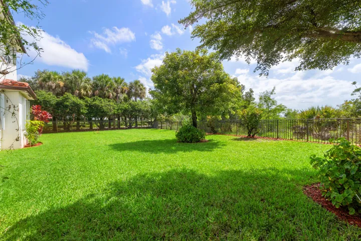 044-2417BellarosaCircle-WestPalmBeach-FL