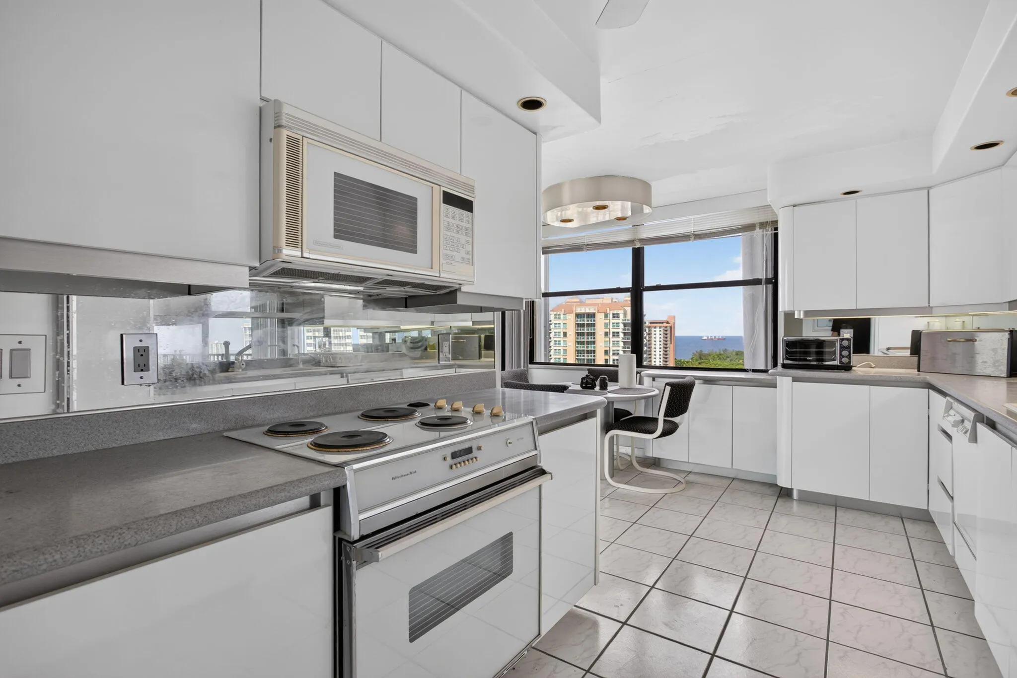 18-web-or-mls-936-7941