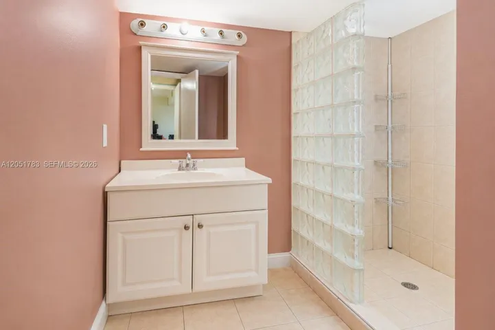 2nd Bathroom