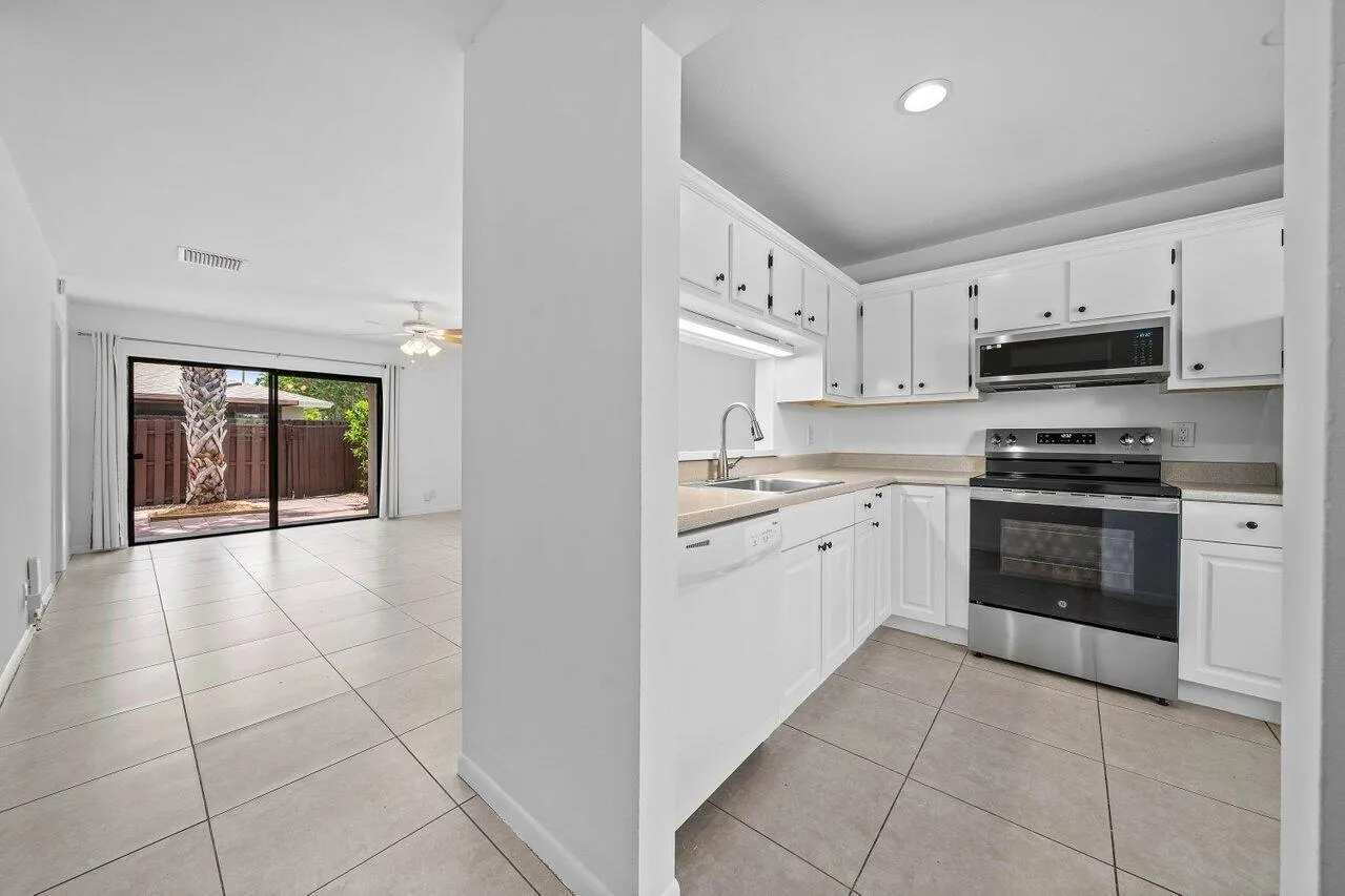 16422 Straw Way