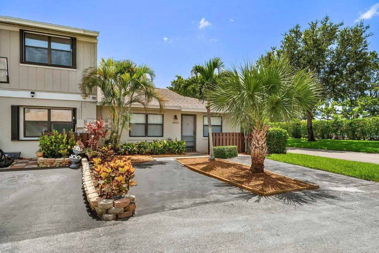 16422 Straw Way